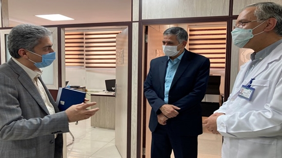 بازدید معاون پژوهشی وزیر بهداشت ازمرکز پیشرفته جراحی های فک و صورت دانشگاه در بیمارستان شریعتی  